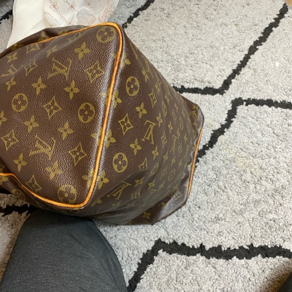 Authentic LV Speedy 35 beautiful condition - Picture 3 of 16